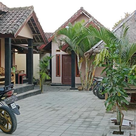 Defa Homestay Kuta  Экстерьер фото
