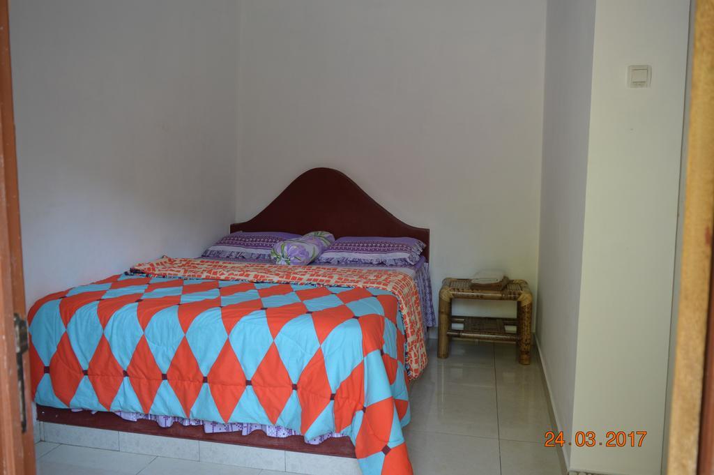 Defa Homestay Kuta  Экстерьер фото